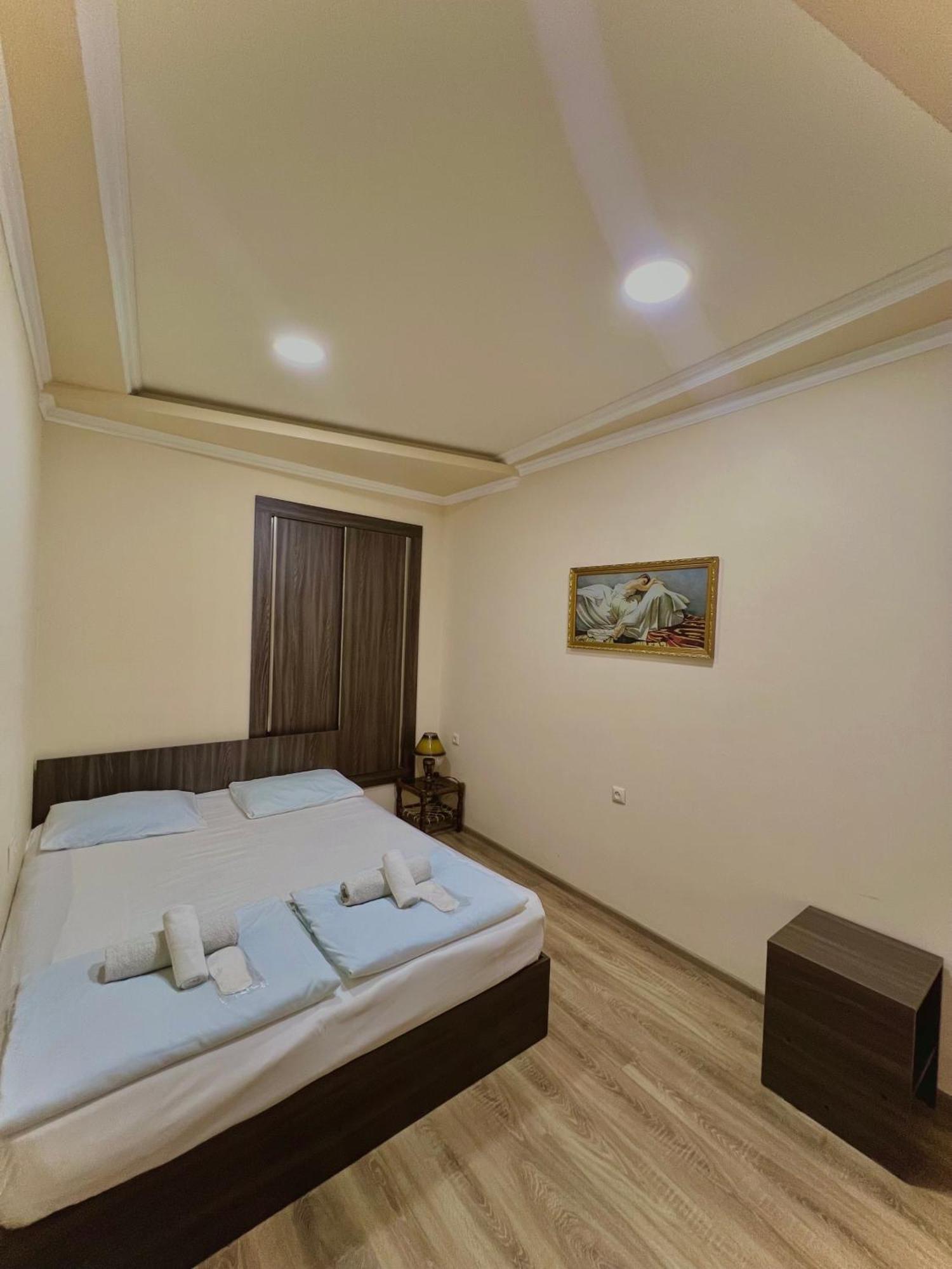 Domino Yerevan Hostel And Hotel 외부 사진