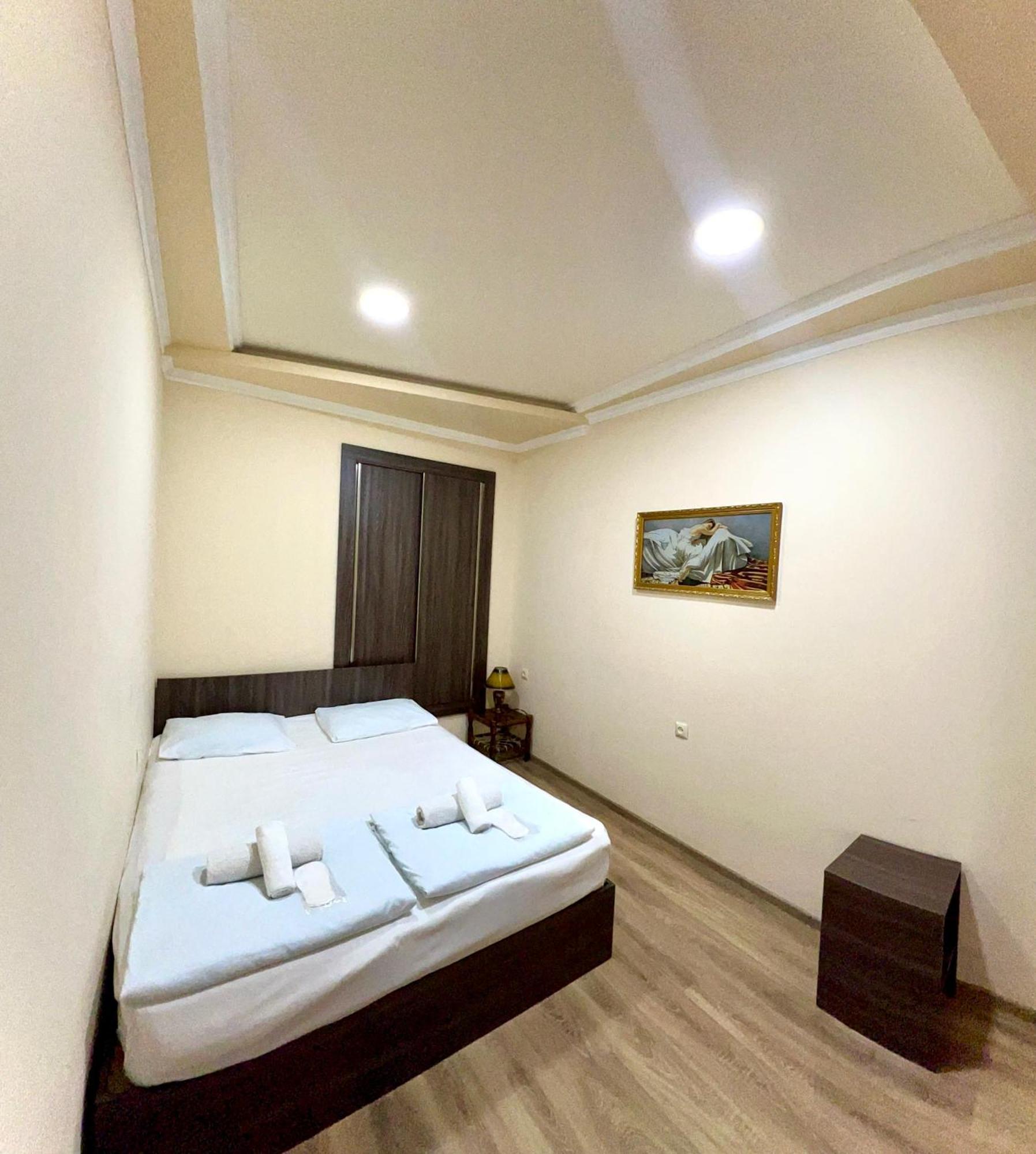 Domino Yerevan Hostel And Hotel 외부 사진