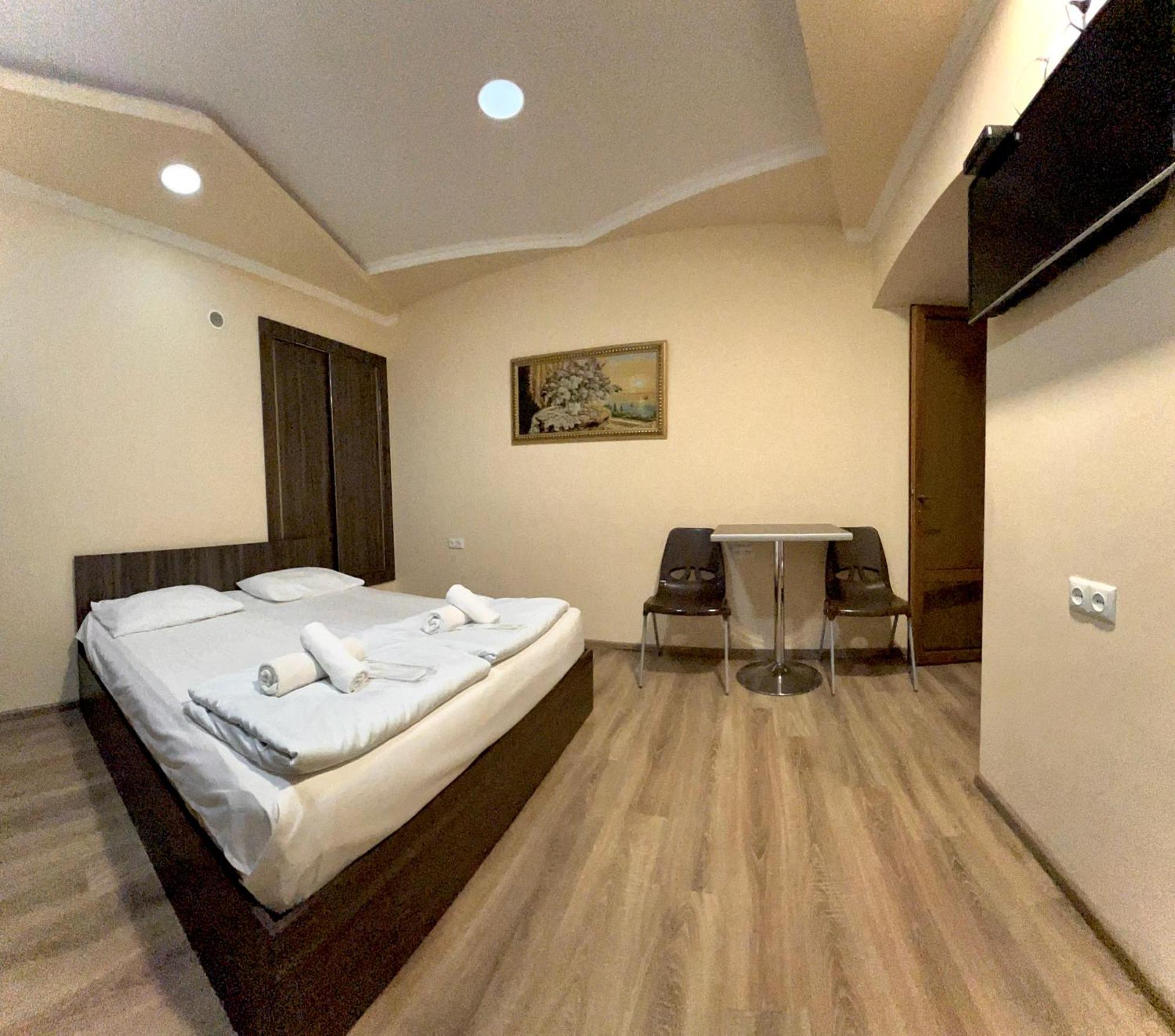 Domino Yerevan Hostel And Hotel 외부 사진